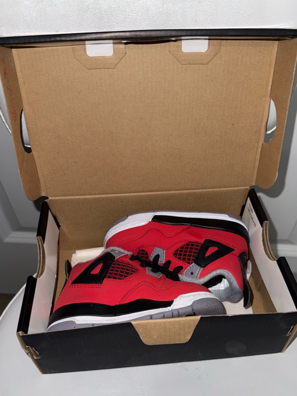 Jordan retro 4s Toro Size 5C Toddler